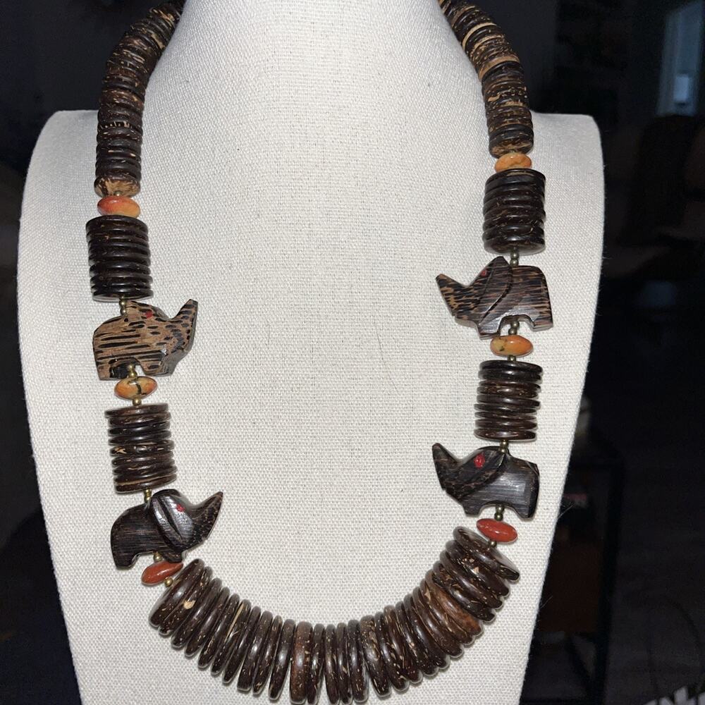 Wood Beaded Carved Tribal Safari Animals Boho Necklace 24" Long (B2)